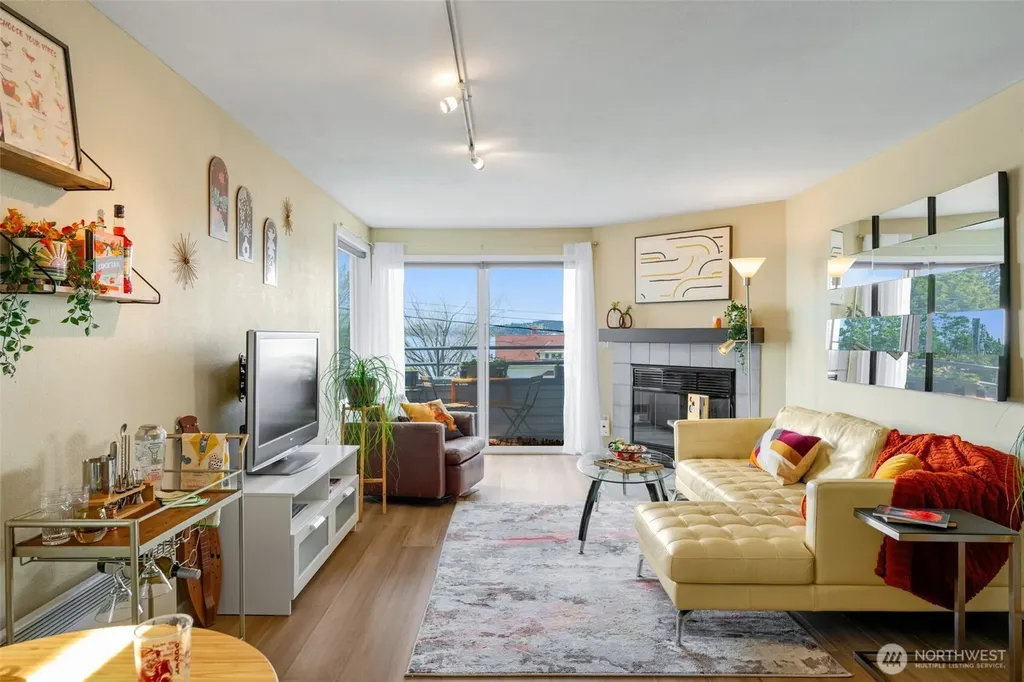 3142 Alki Avenue SW Seattle WA 98116