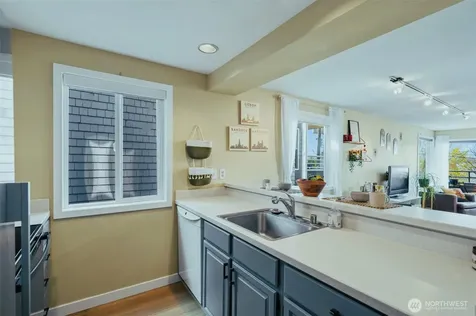 3142 Alki Avenue SW Seattle WA 98116