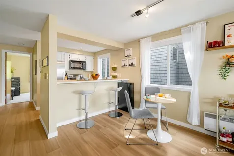 3142 Alki Avenue SW Seattle WA 98116