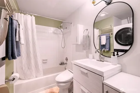 3142 Alki Avenue SW Seattle WA 98116