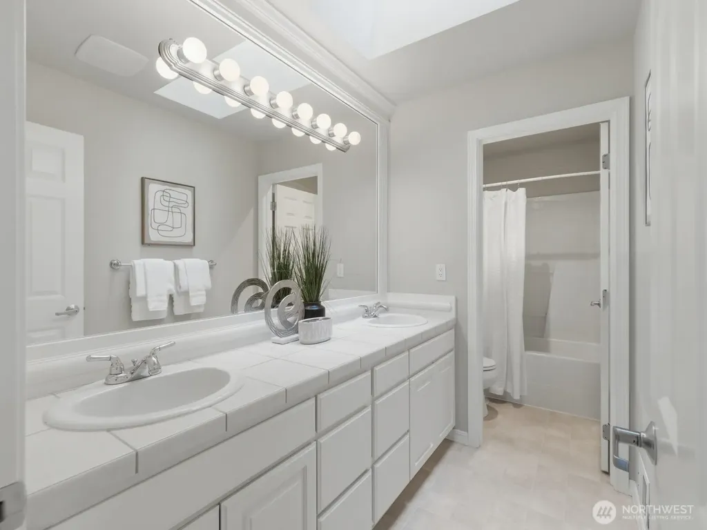 3501 166 Street SW Lynnwood WA 98037