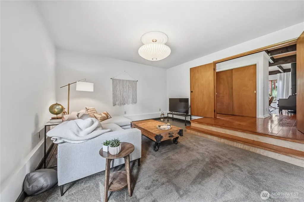 11907 103rd Avenue SW Vashon WA 98070