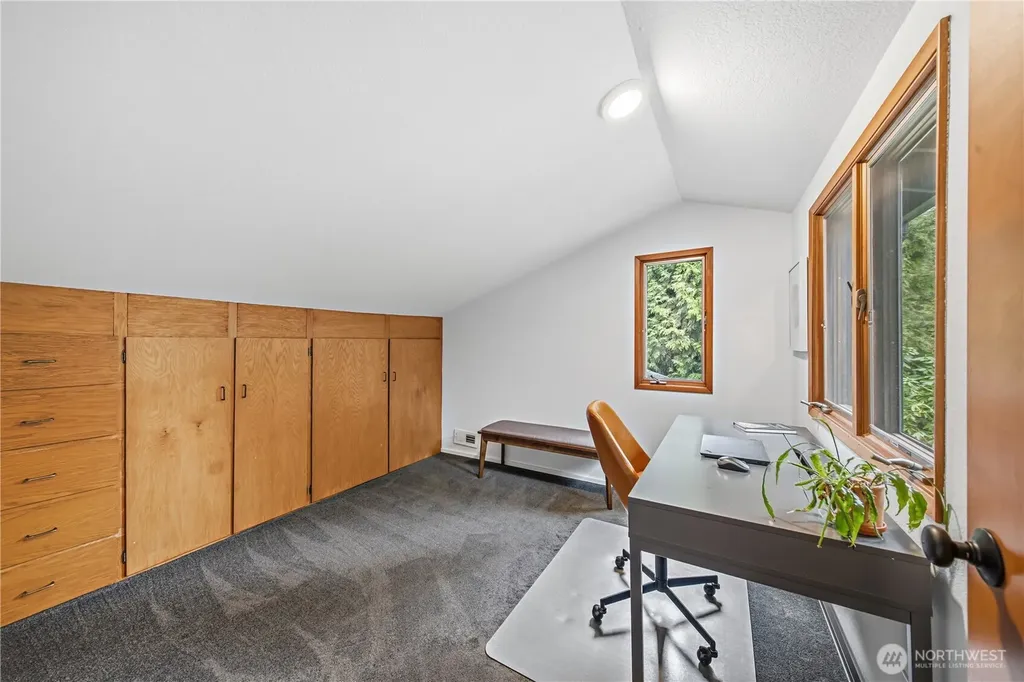 11907 103rd Avenue SW Vashon WA 98070