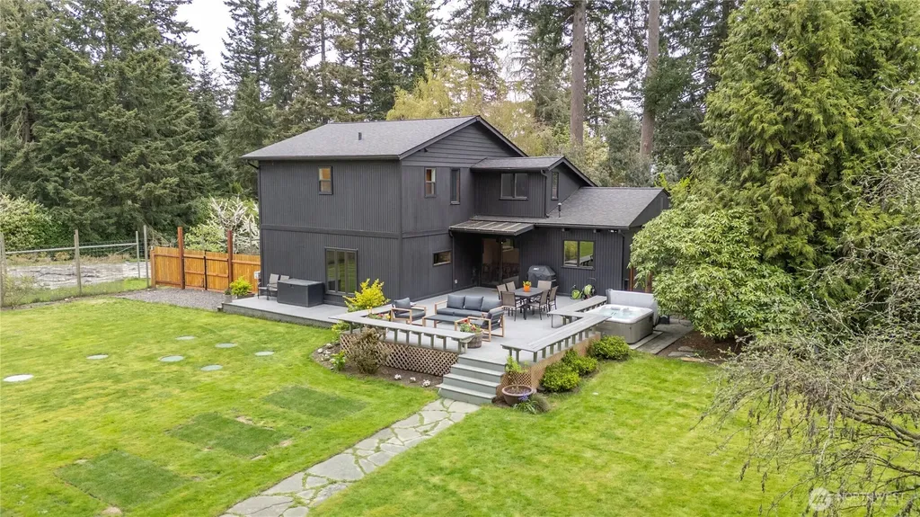 11907 103rd Avenue SW Vashon WA 98070