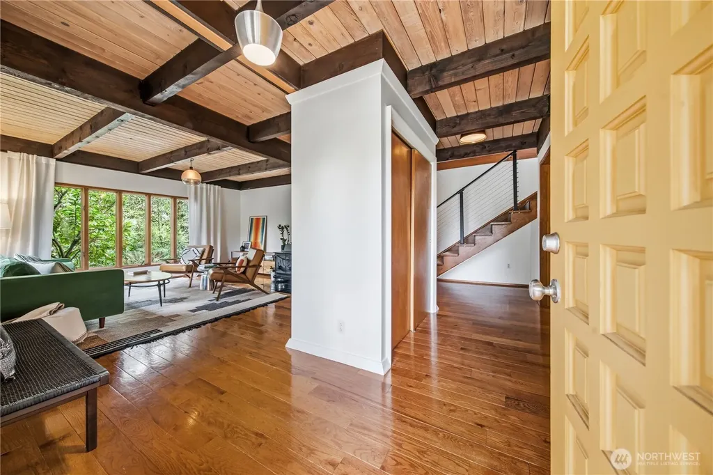 11907 103rd Avenue SW Vashon WA 98070