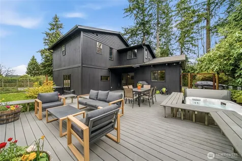 11907 103rd Avenue SW Vashon WA 98070