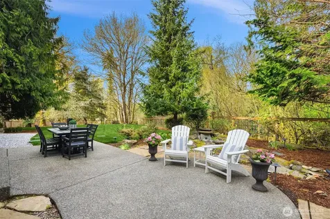 8042 243rd Place NE Redmond WA 98053