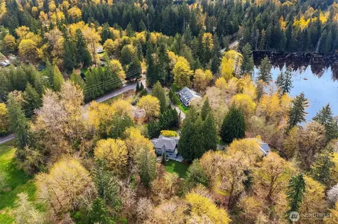8042 243rd Place NE Redmond WA 98053