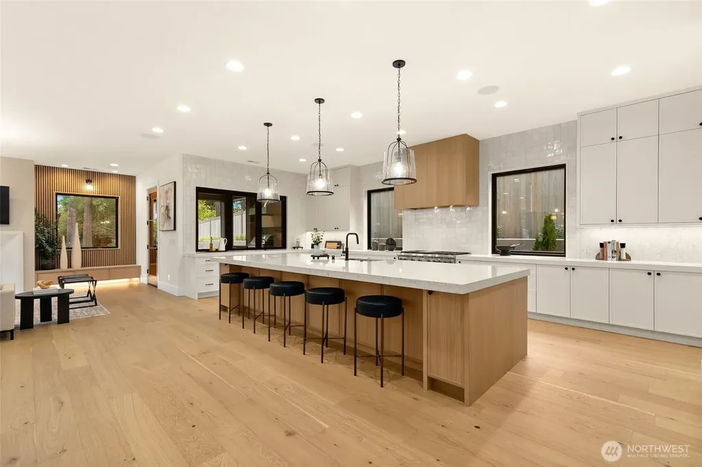10630 SE 22nd Street Bellevue WA 98004