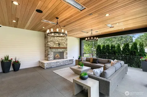 10630 SE 22nd Street Bellevue WA 98004