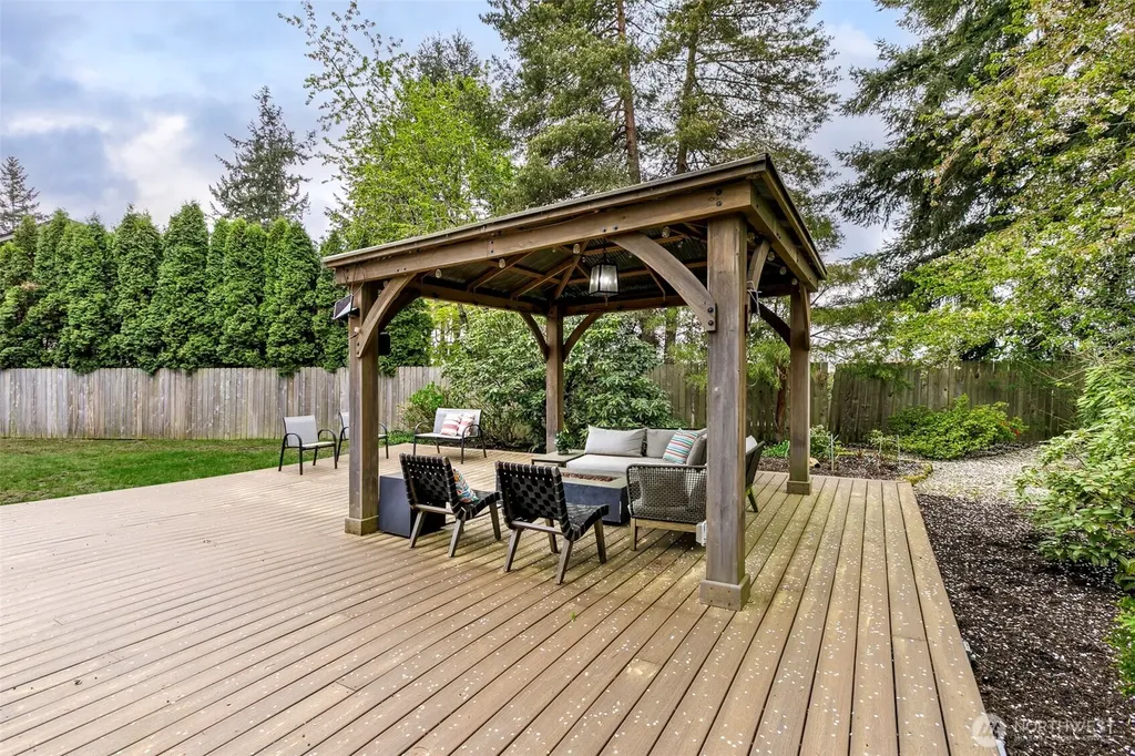 15812 NE 106th Street Redmond WA 98052