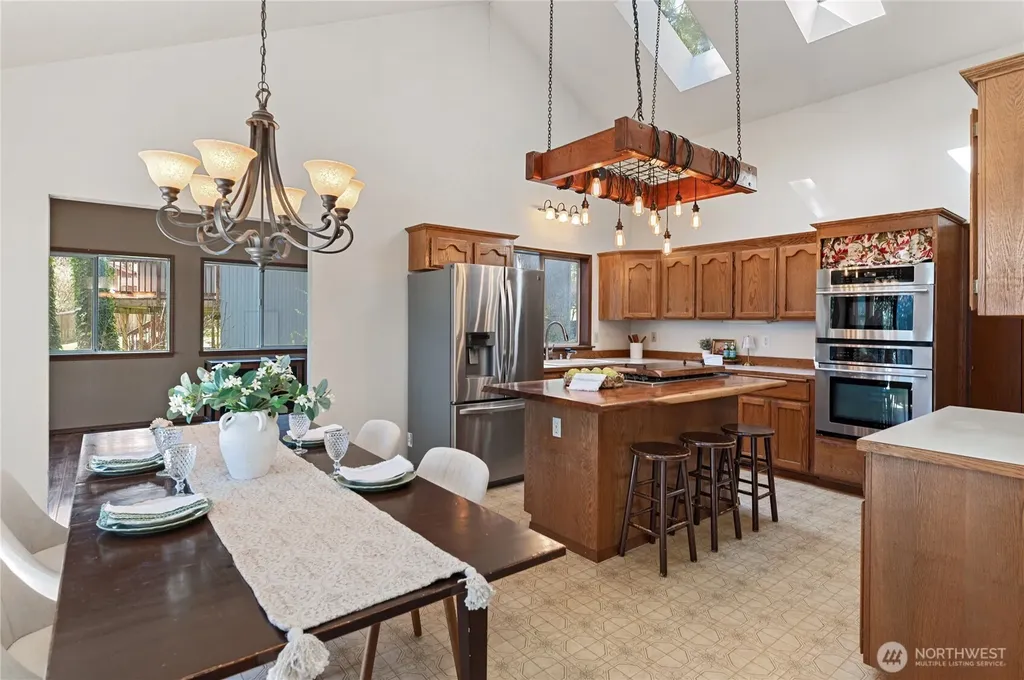 30 E Rainier Drive Allyn WA 98524