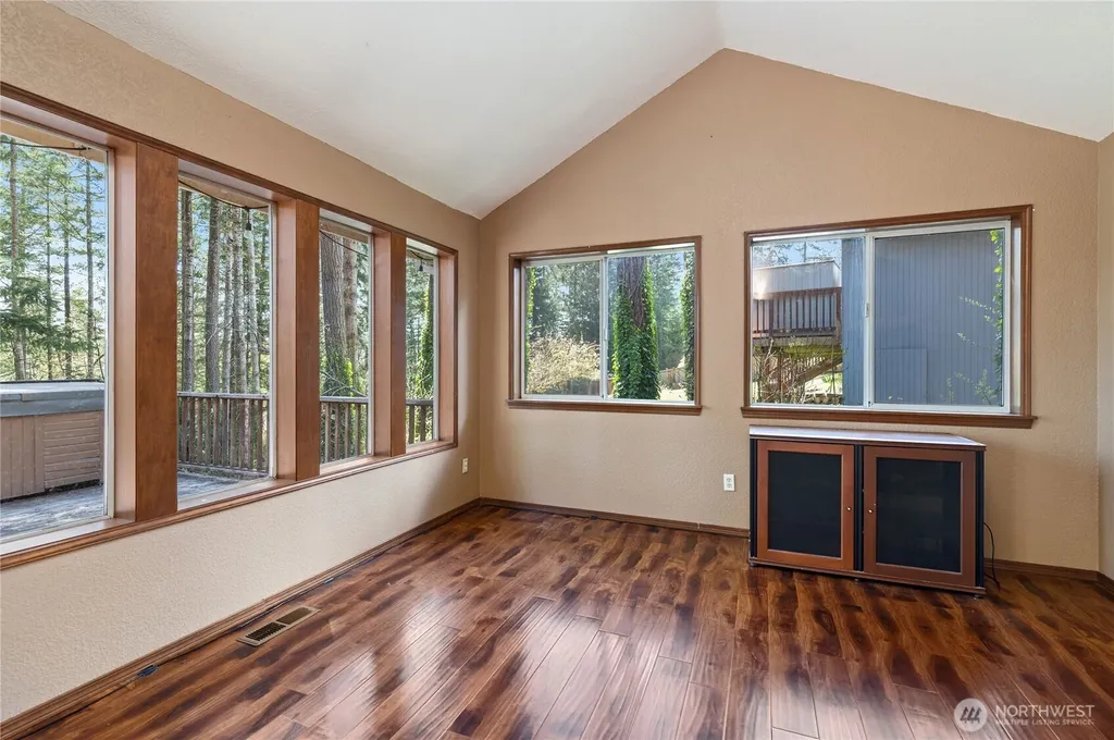 30 E Rainier Drive Allyn WA 98524