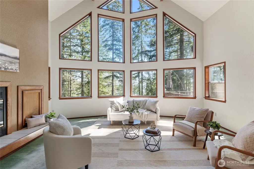 30 E Rainier Drive Allyn WA 98524
