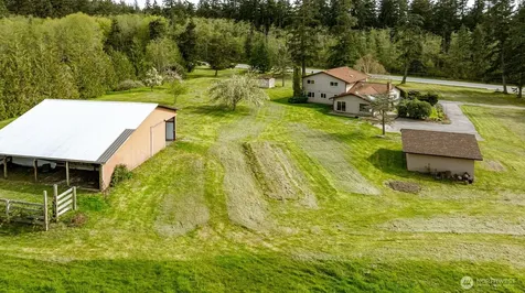 987 E Crescent Harbor Road Oak Harbor WA 98277