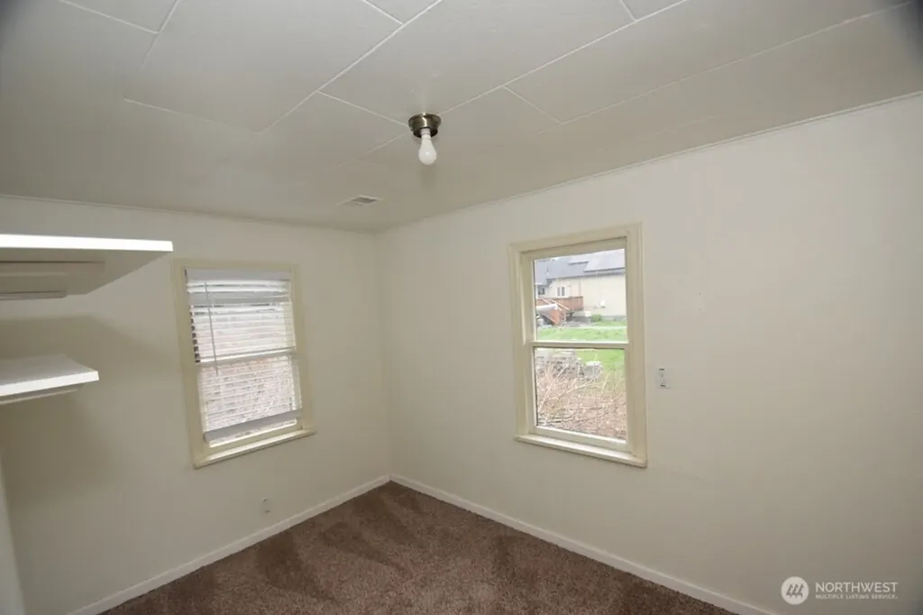 2071 Valley Highway Deming WA 98244