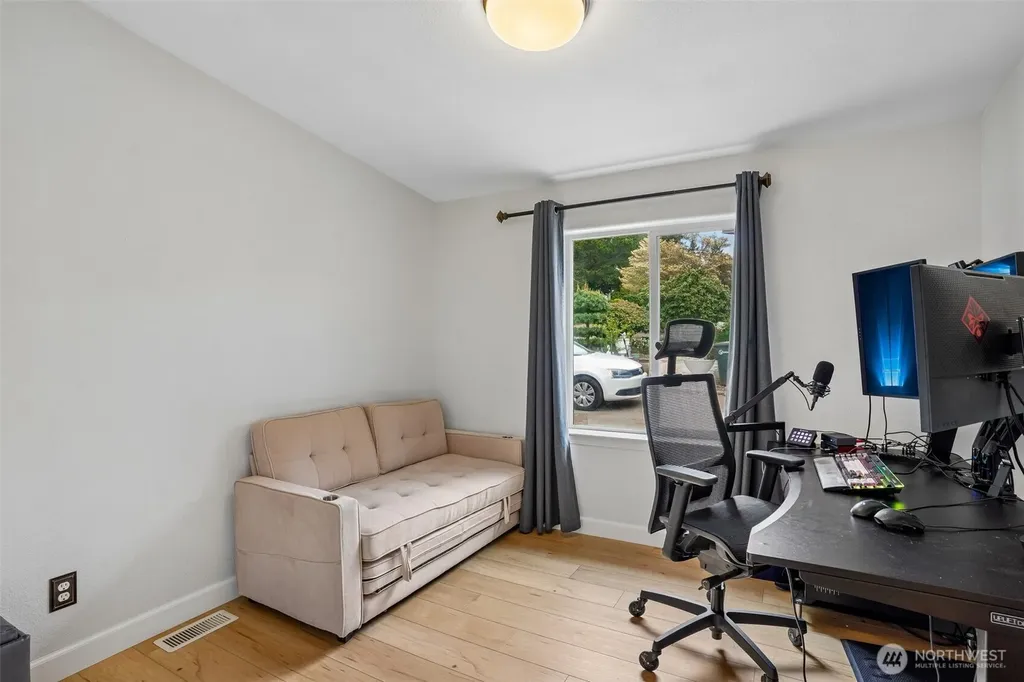 3308 206th Place SE Bothell WA 98012
