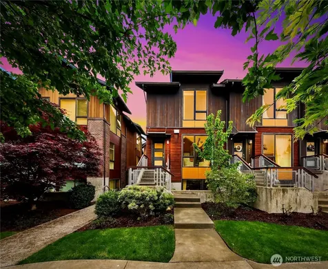 6546 32nd Avenue NE Seattle WA 98115