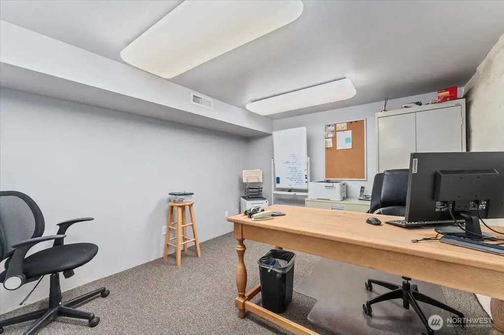 131 E Woodin Avenue Chelan WA 98816