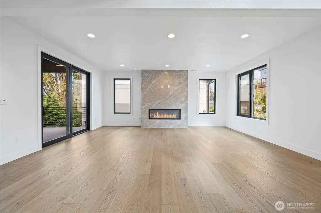 16036 SE 44th Court Bellevue WA 98006