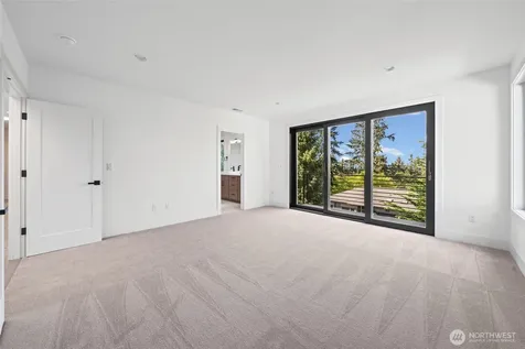 16036 SE 44th Court Bellevue WA 98006