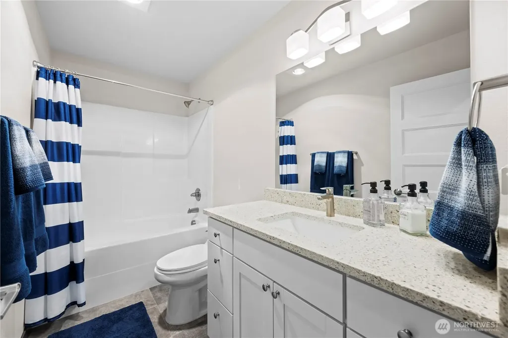 355 E Bon Air Drive Coupeville WA 98239