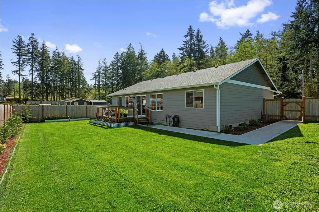 355 E Bon Air Drive Coupeville WA 98239