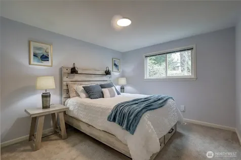 13528 95th Avenue NE Kirkland WA 98034