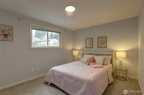 13528 95th Avenue NE Kirkland WA 98034