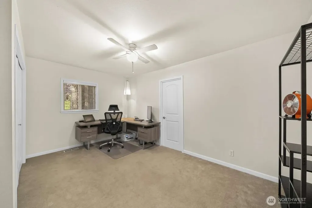 10040 Dekoven Drive SW Lakewood WA 98499