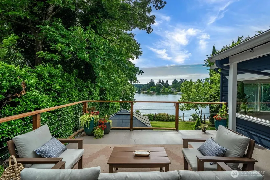 10040 Dekoven Drive SW Lakewood WA 98499