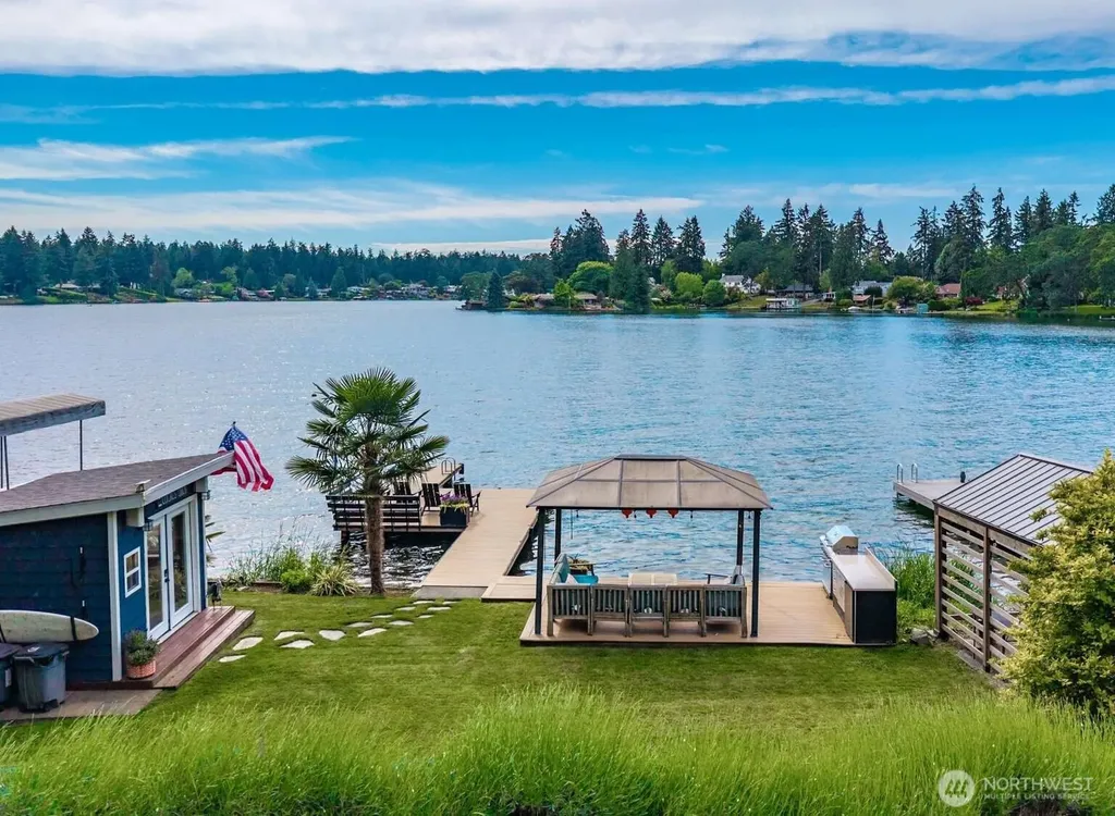 10040 Dekoven Drive SW Lakewood WA 98499