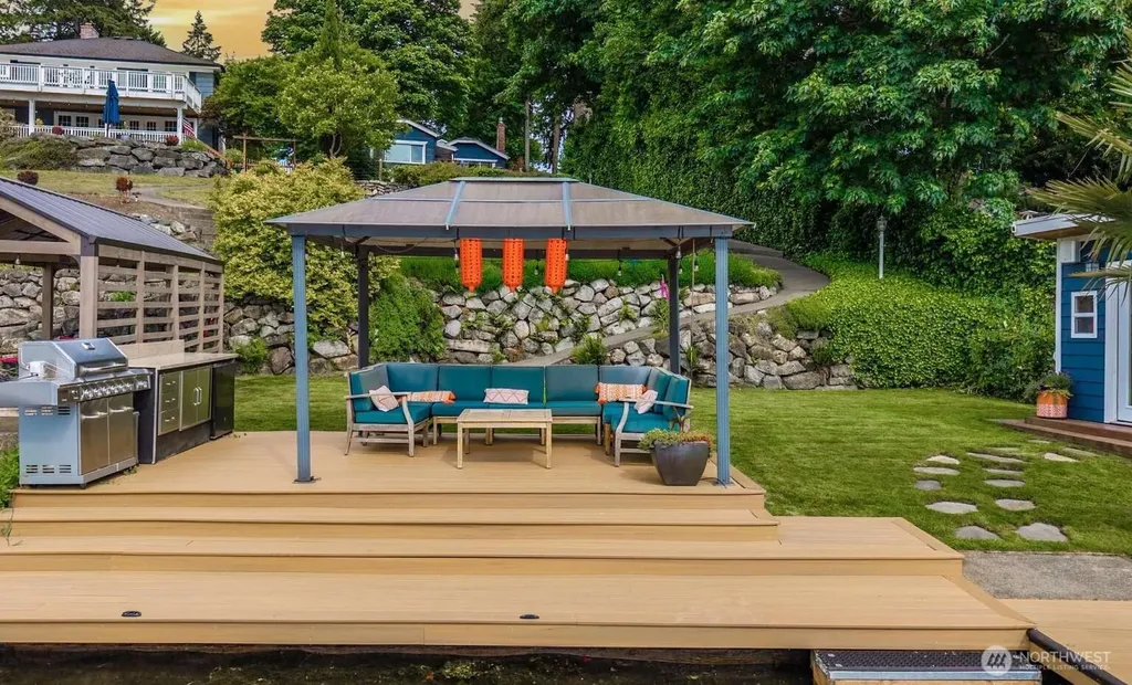 10040 Dekoven Drive SW Lakewood WA 98499