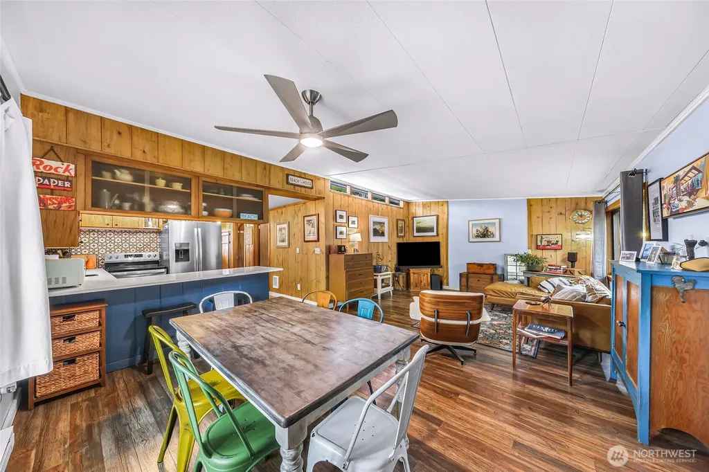 5013 Cedar Street Blaine WA 98230