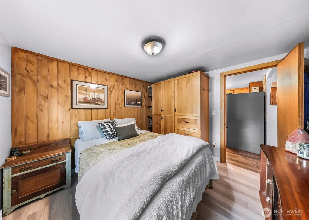 5013 Cedar Street Blaine WA 98230