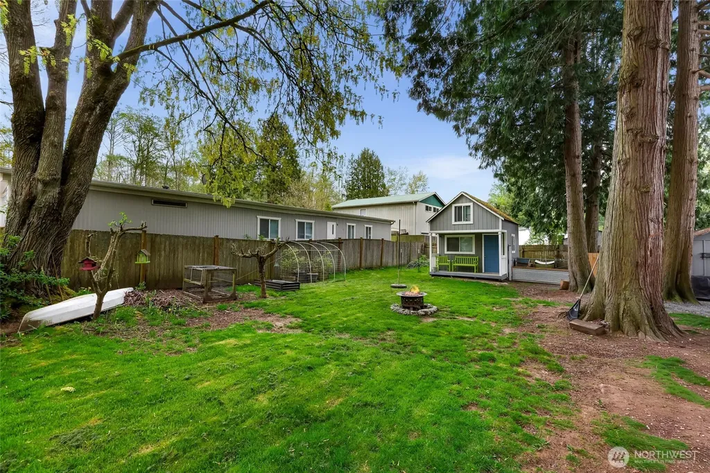 5013 Cedar Street Blaine WA 98230