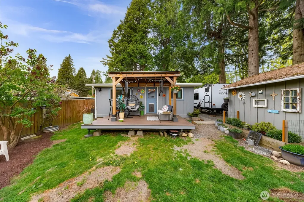 5013 Cedar Street Blaine WA 98230