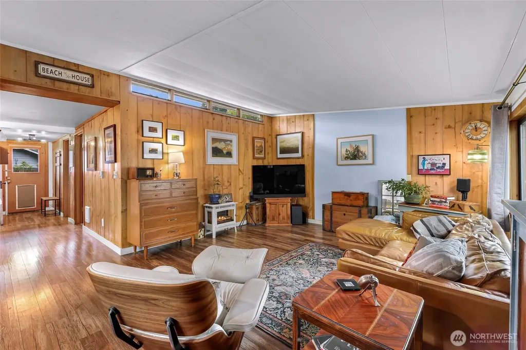 5013 Cedar Street Blaine WA 98230