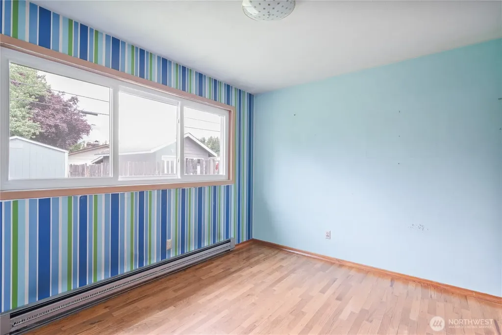 2586 Taylor Longview WA 98632
