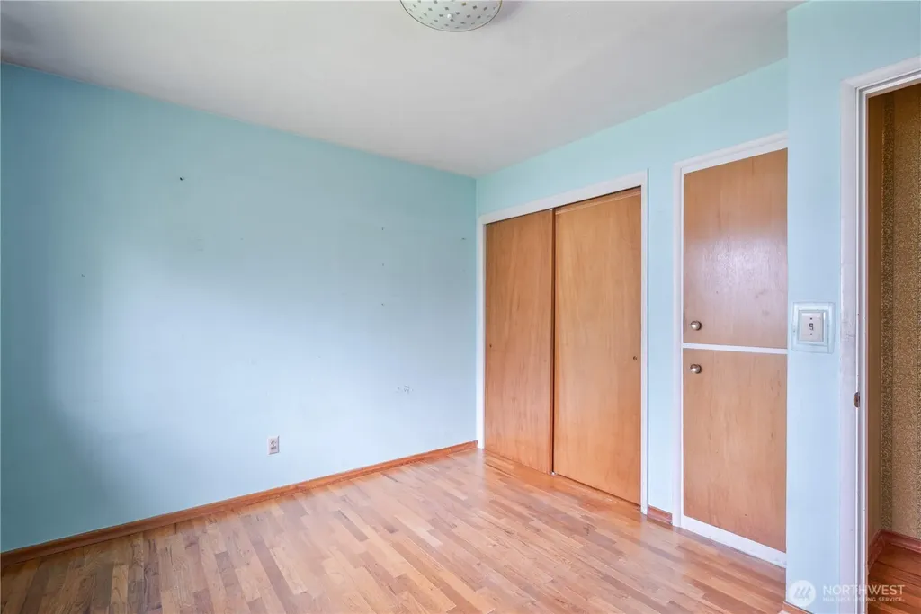 2586 Taylor Longview WA 98632