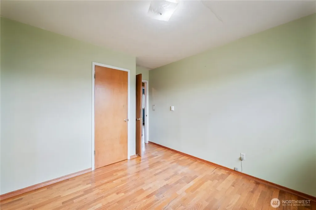 2586 Taylor Longview WA 98632