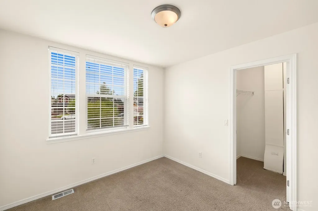 8307 210th Avenue Ct E Bonney Lake WA 98391