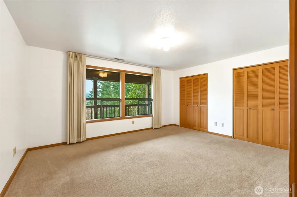 40215 278th Avenue SE Enumclaw WA 98022