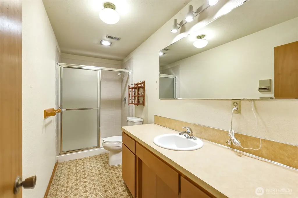 40215 278th Avenue SE Enumclaw WA 98022