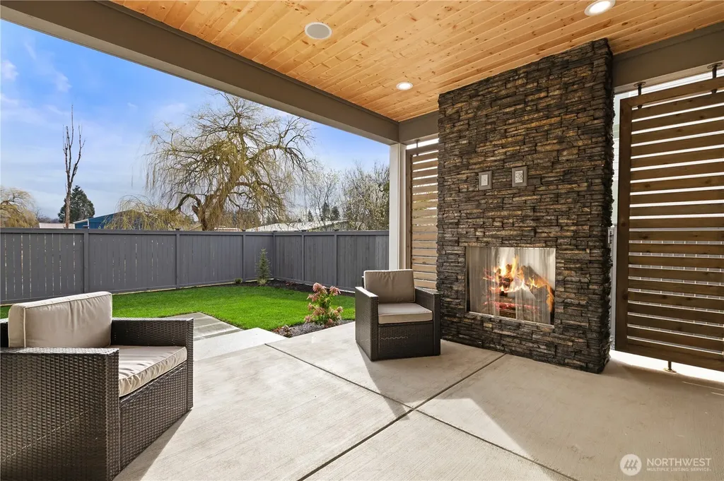 21009 153rd Street E Bonney Lake WA 98391