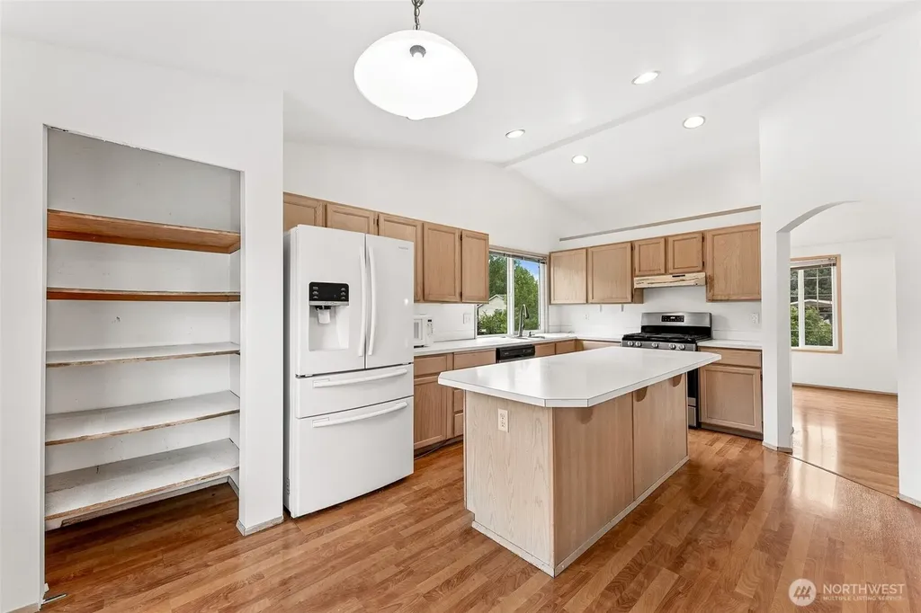 7516 Magnolia Court SE Lacey WA 98503