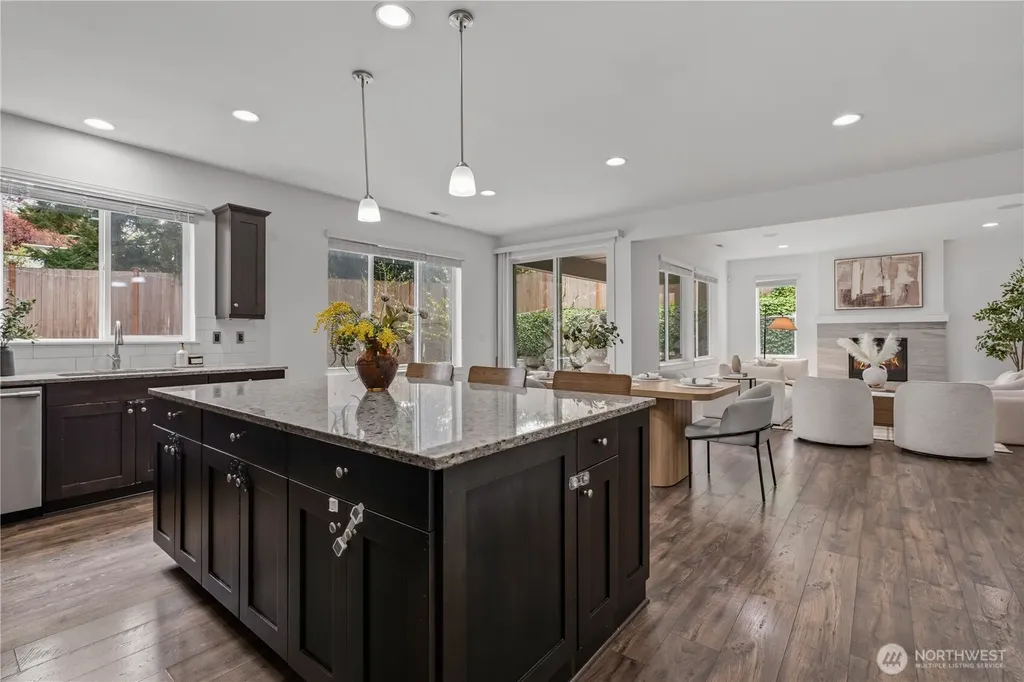 21113 46th Place W Lynnwood WA 98036