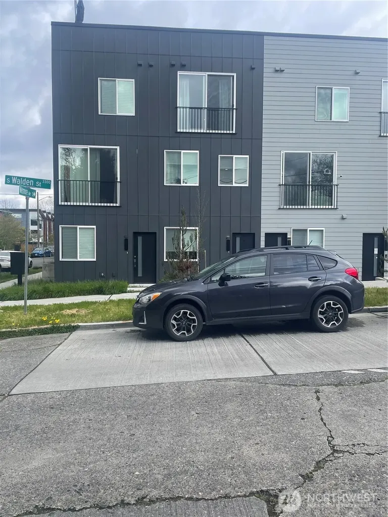 3101 S Walden Street Seattle WA 98144