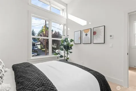 7350 22nd Avenue NW Seattle WA 98117