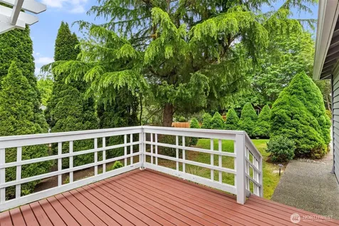 10825 158th Court NE Redmond WA 98052